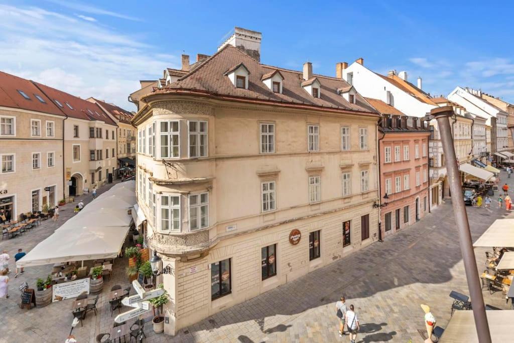 Exclusive Apartment In Centre Bratislava Exteriér fotografie
